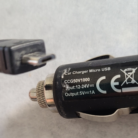 Mobile phone car charger - Picture 3 of 4